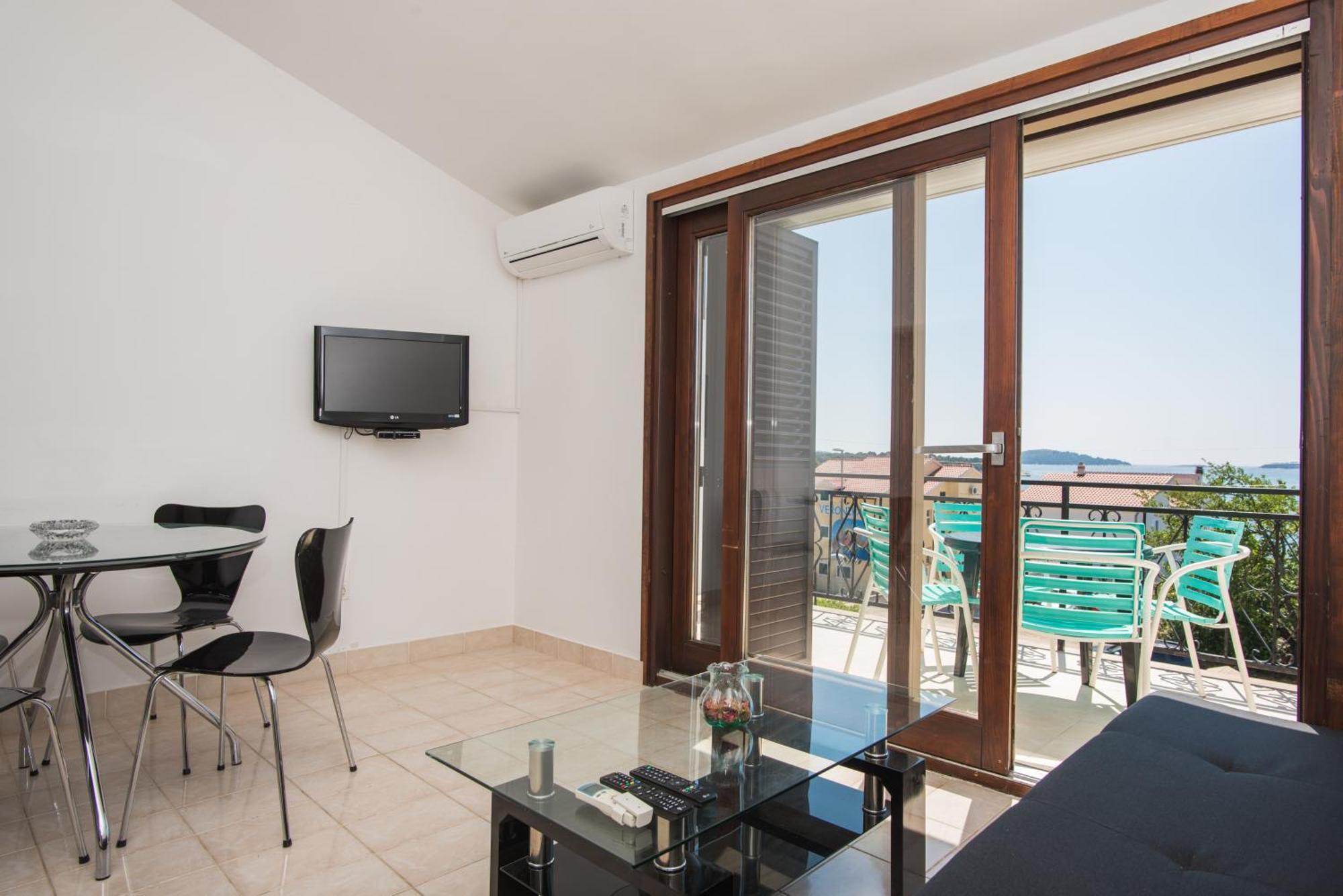 Apartments Brodarica Beach With Balcony Seaview Apartment Brodarica (Sibenik-Knin)