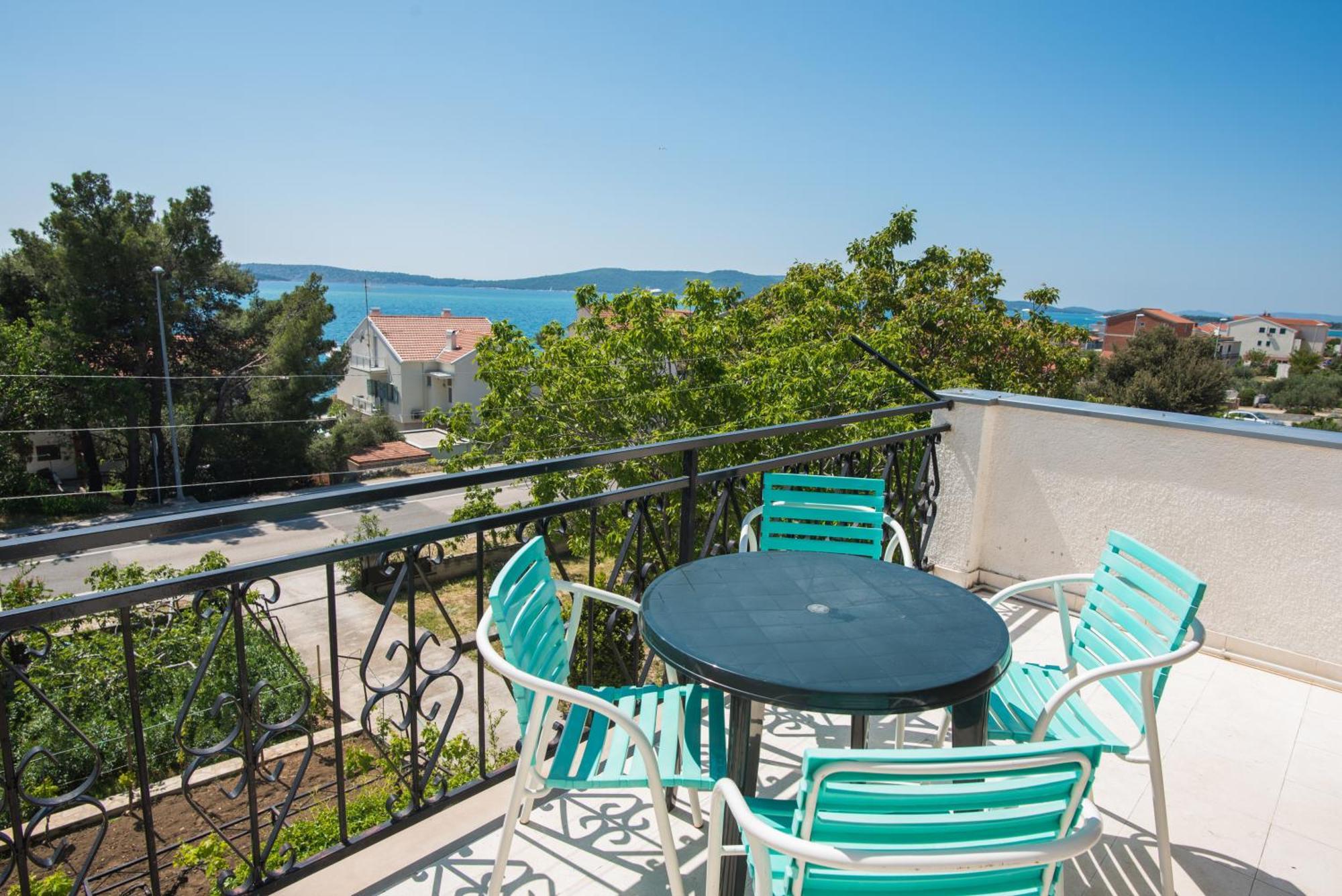Apartments Brodarica Beach With Balcony Seaview Brodarica (Sibenik-Knin)