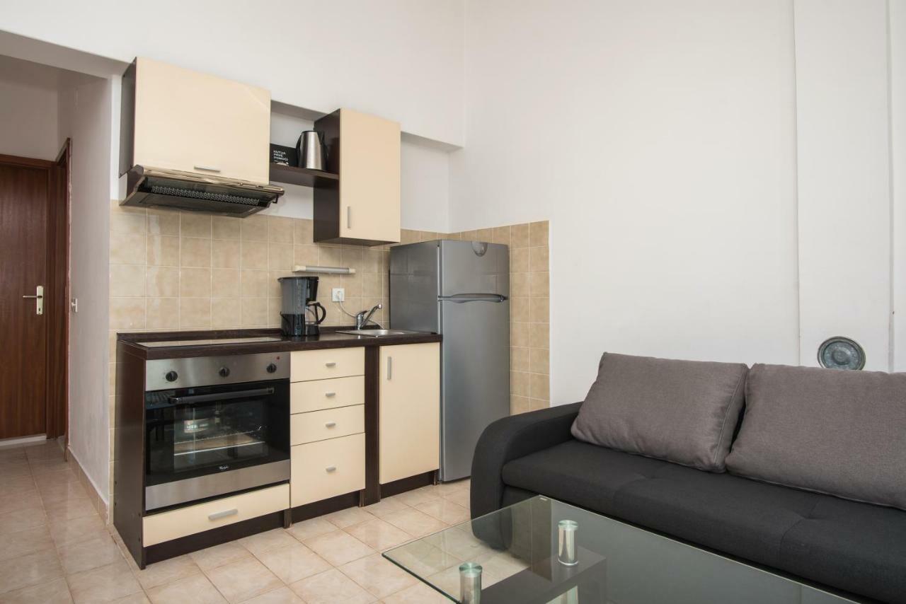 Apartments Brodarica Beach With Balcony Seaview *