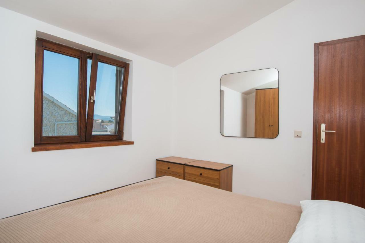 Apartments Brodarica Beach With Balcony Seaview
