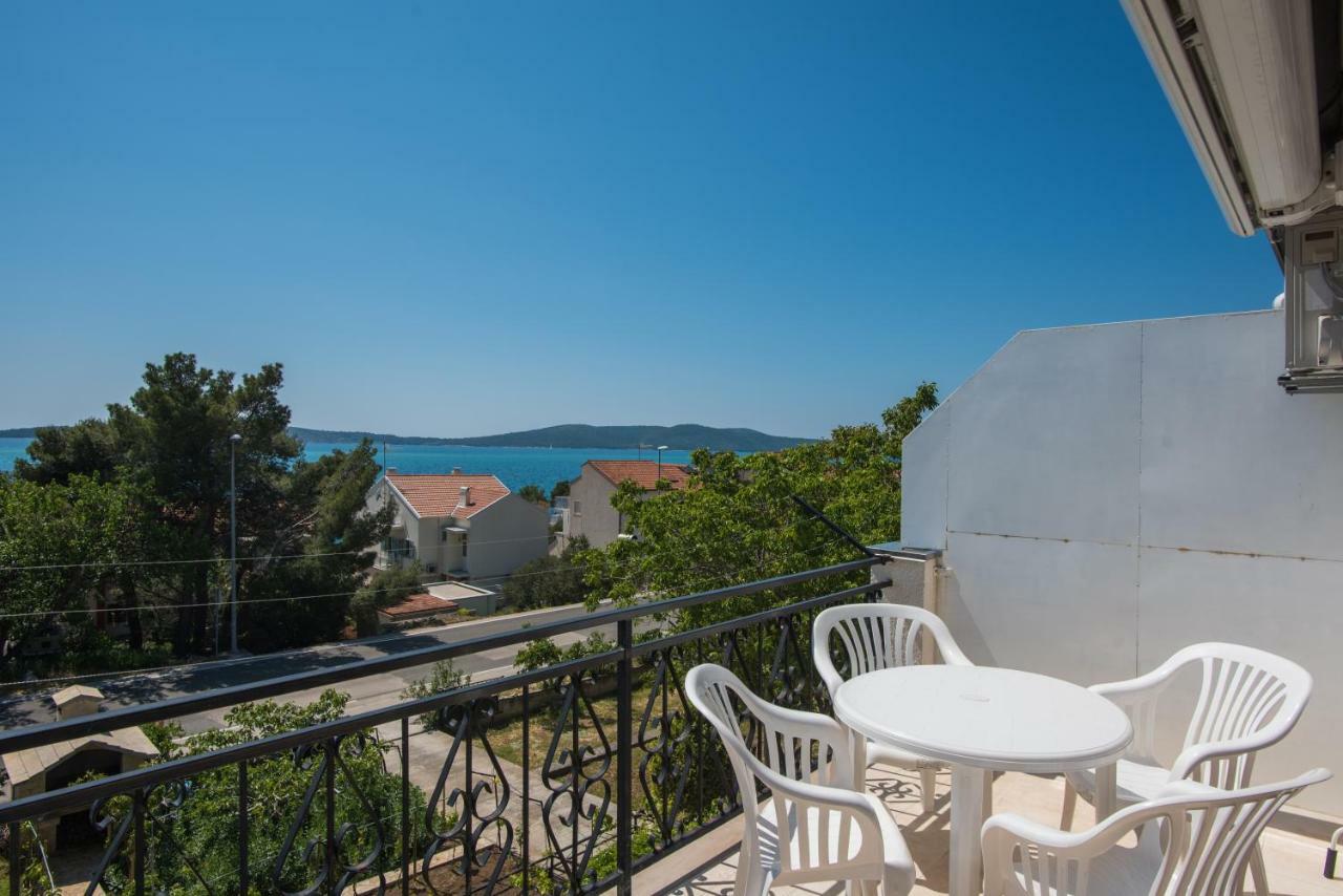 Apartment Apartments Brodarica Beach With Balcony Seaview *